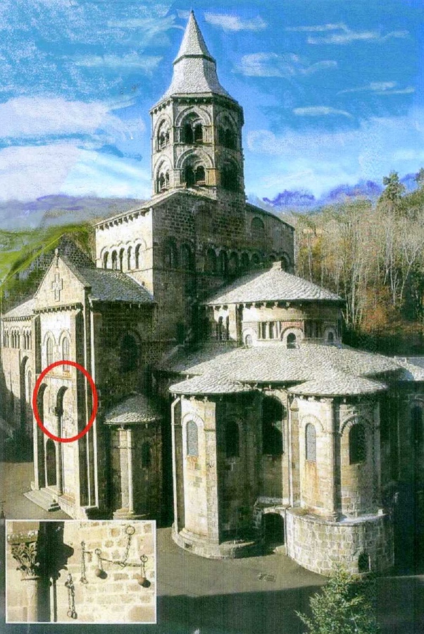 La basilique d'Orcival, en Auvergne, est un lieu de pélerinage à Marie depuis le Vème siècle.