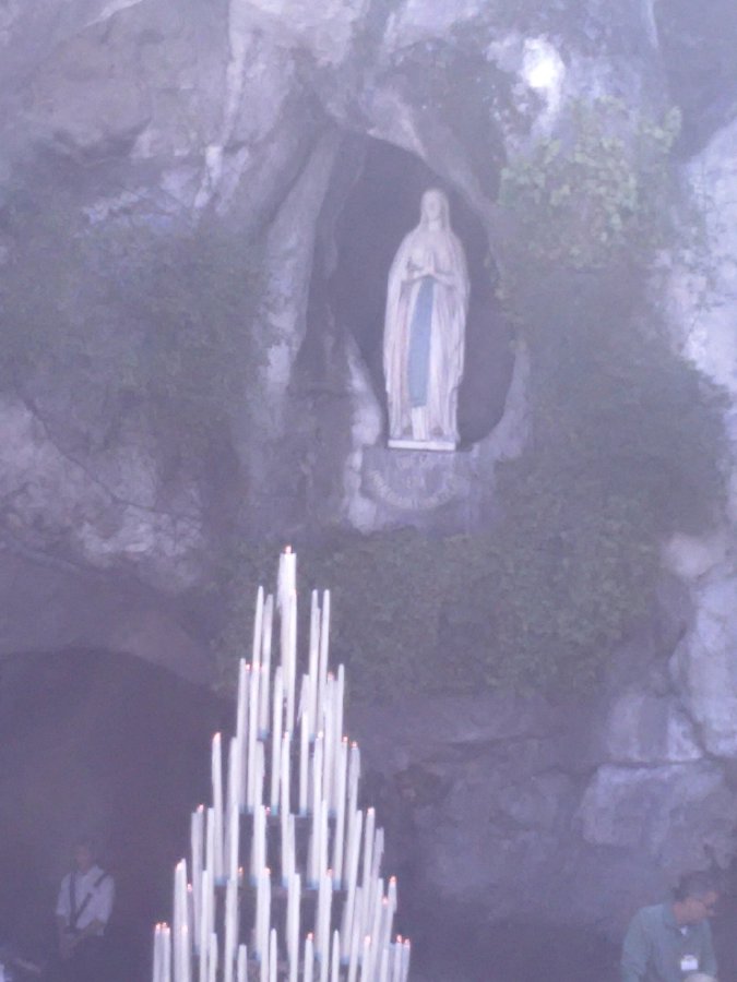 11 août 2016 Grotte où Bernadette Soubirous a vu la Vierge